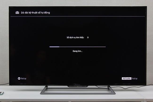 Cara menyetel saluran TV Sony R550C