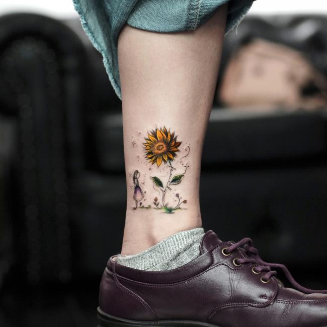 Collezione di tatuaggi alla caviglia super carini