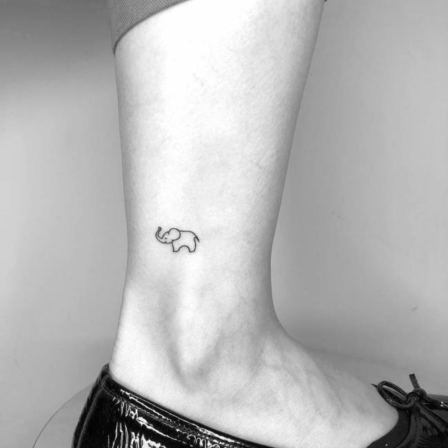 Collection of super cute ankle tattoos