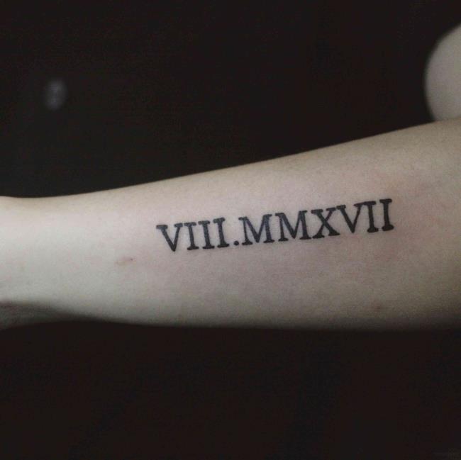 Koleksi pola tato roman terindah untuk Anda pilih
