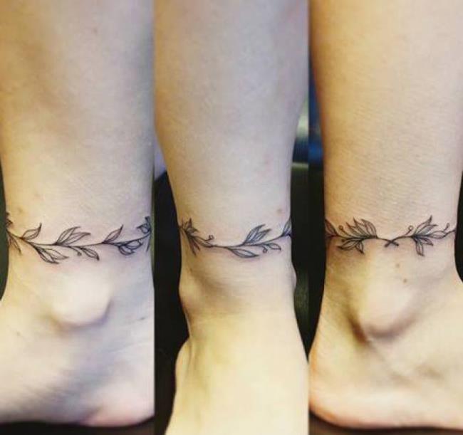 Zsyntetyzuj dziś najnowsze piękne próbki tatuaży na stopy