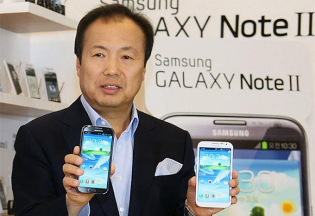 Gli stipendi della leadership Samsung sono crollati