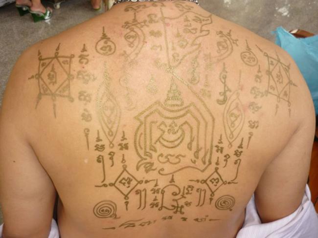 Zbiór tajskich wzorów tatuaży amulet, które większość ludzi wybiera do tatuowania