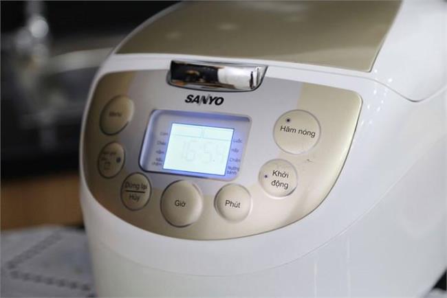 Choose to buy mechanical or electronic rice cookers