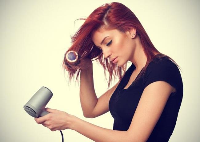 5 Reasons You Should Buy A New Hair Dryer