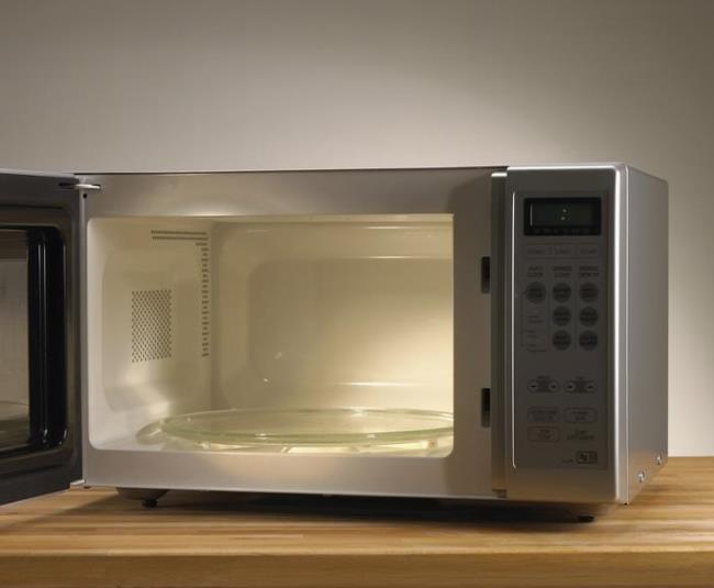 10 item tidak boleh berada di dalam ketuhar gelombang mikro