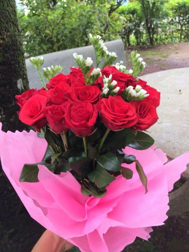 What to give to dear women on the occasion of October 20?