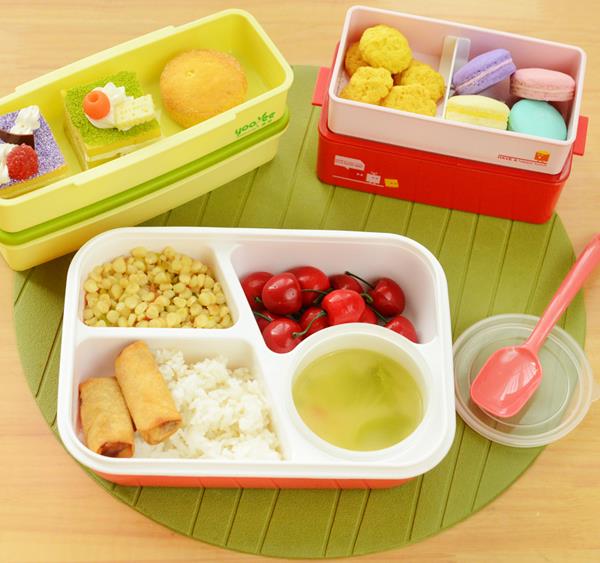 Delicious lunch with a handy lunch box for office workers