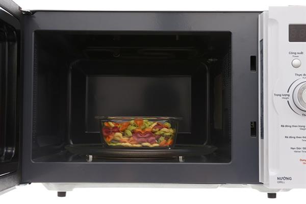 What food containers can I use in the microwave?