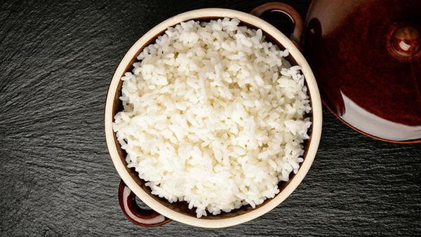 Kiat bagus untuk membantu mencegah nasi menodai di musim panas.