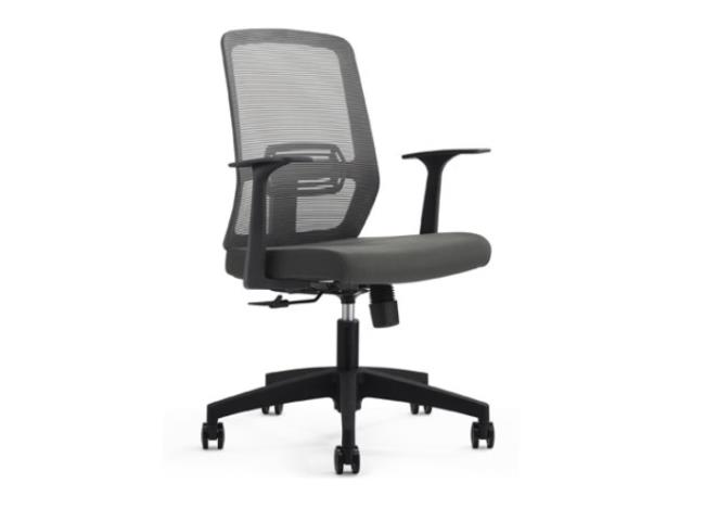 Czarne krzesła biurowe w nowoczesnym i luksusowym stylu