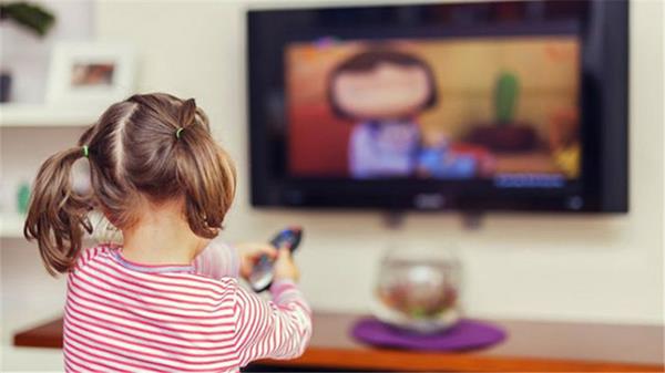 Cara mengelola tontonan TV anak-anak selama liburan musim panas