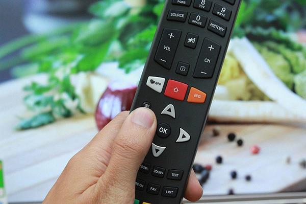 Guide to search channels on Smart TV TCL