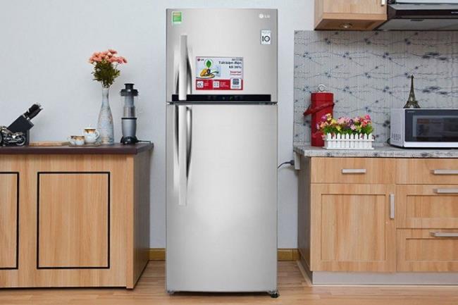 Should I buy a Hitachi or LG refrigerator?