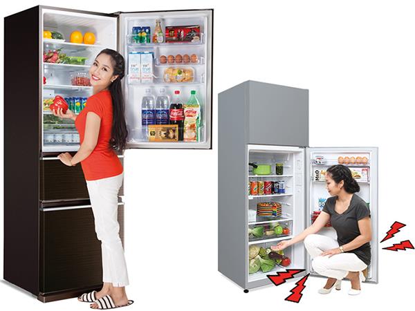 Compare differences between the upper and lower freezer compartments