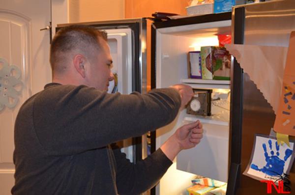 Apa yang harus dilakukan saat lampu lemari es tidak menyala?