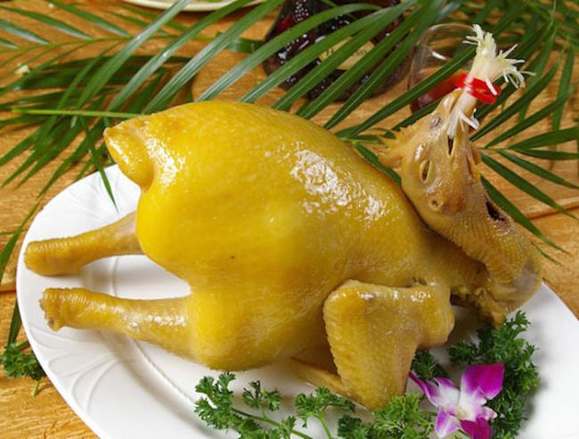 How to boil chicken is delicious and eye-catching?