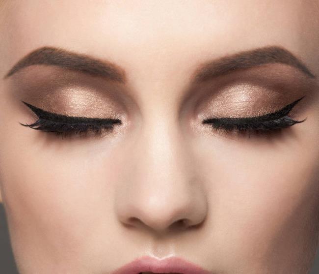 Bulging eye makeup: how to do ball eye makeup