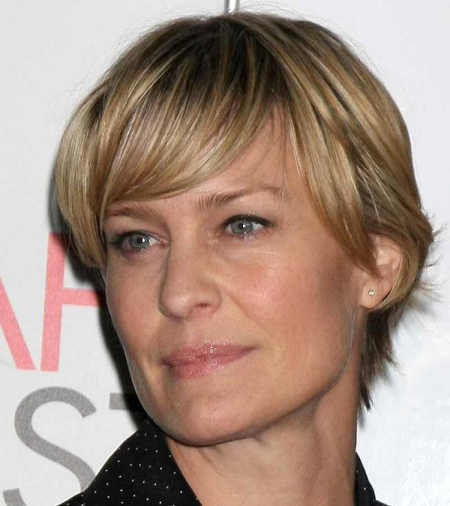 Most beautiful short haircuts ever: 100 images