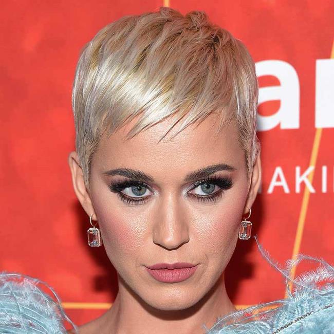 Most beautiful short haircuts ever: 100 images