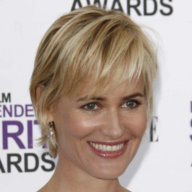 Most beautiful short haircuts ever: 100 images