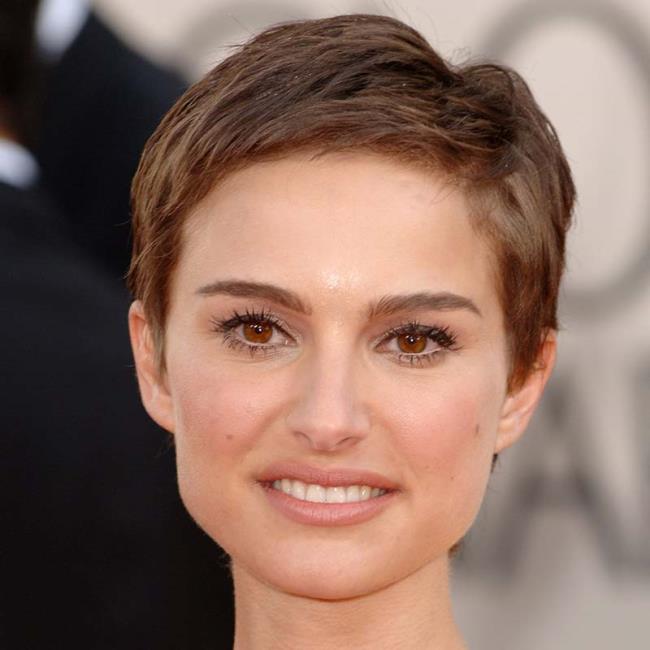 Most beautiful short haircuts ever: 100 images