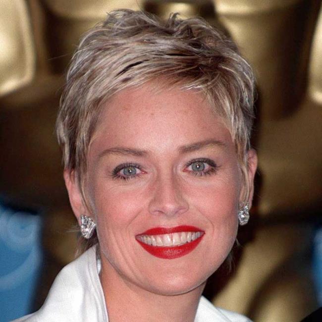 Most beautiful short haircuts ever: 100 images