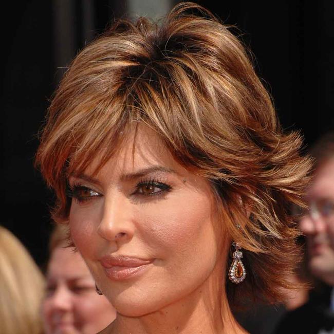 Gaya Rambut Pendek Lisa Rinna