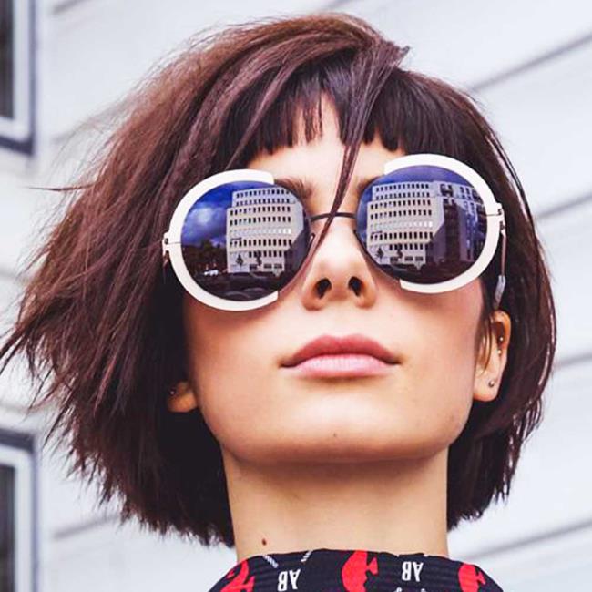 Medium haircuts Summer 2020: trends in 160 images