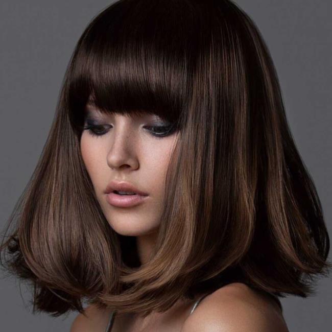 Medium haircuts Summer 2020: trends in 160 images