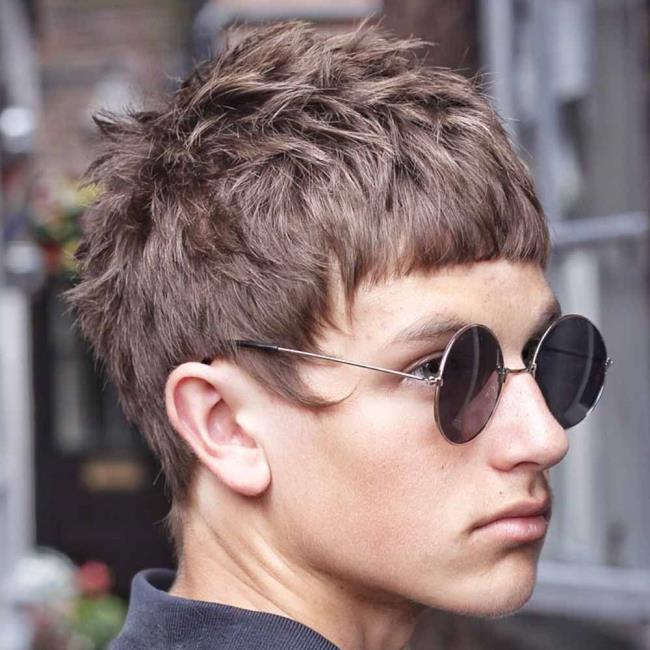 Coupes de cheveux homme été 2020: les tendances en 140 images