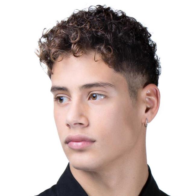 Coupes de cheveux homme été 2020: les tendances en 140 images