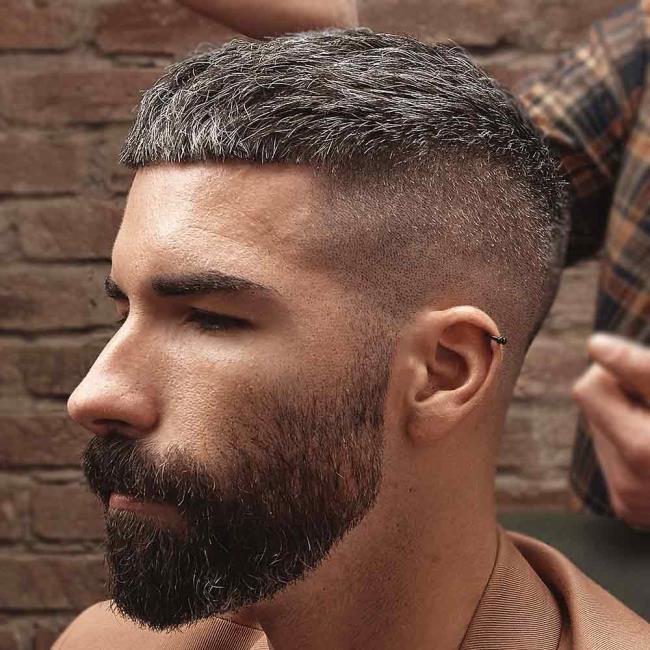 Coupes de cheveux homme été 2020: les tendances en 140 images