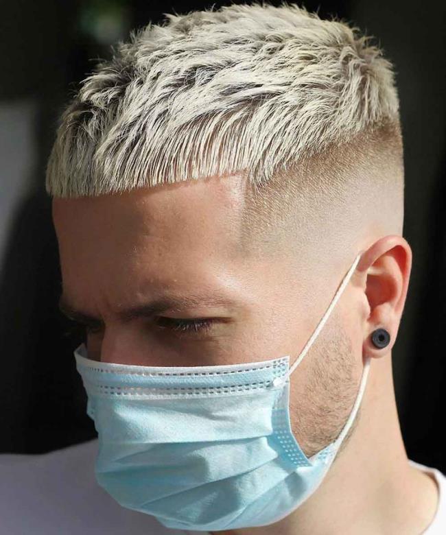 Coupes de cheveux homme été 2020: les tendances en 140 images