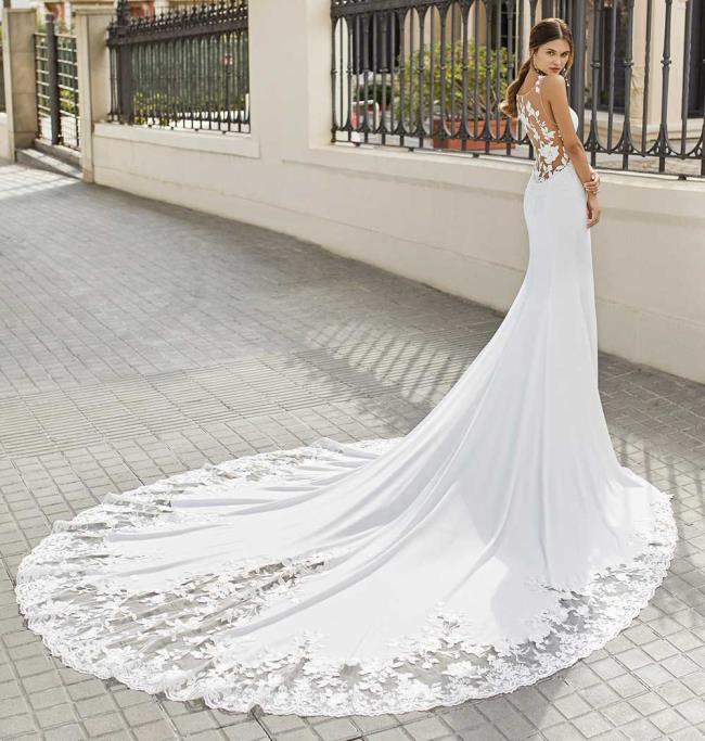 لباس عروس رزا کلارا 2021: مجموعه عکس