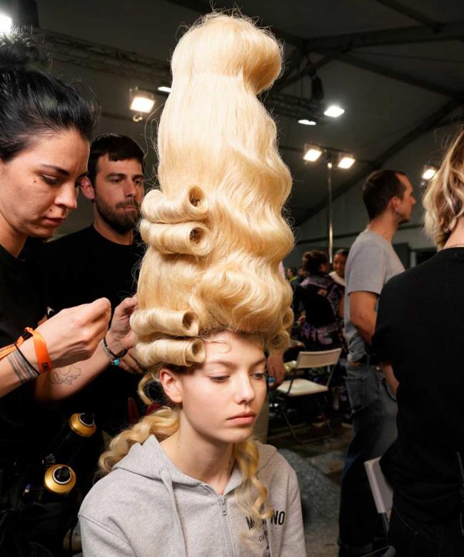 Hair fall winter 2020 2021: trendy looks from the fashion shows