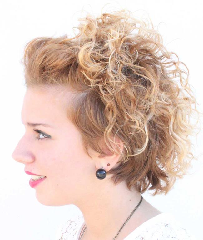 DIY Short Curly Hairstyle
