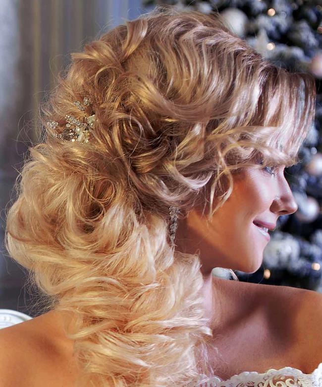 Hairstyles for Christmas and New Year's parties: the most beautiful!