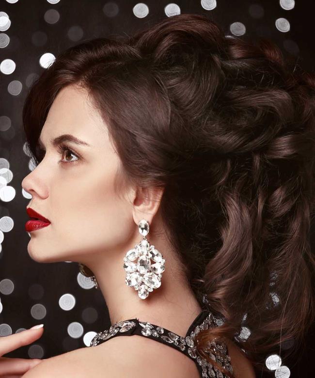 Hairstyles for Christmas and New Year's parties: the most beautiful!