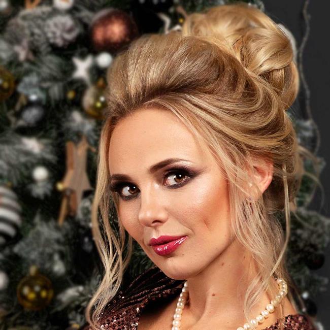 Hairstyles for Christmas and New Year's parties: the most beautiful!