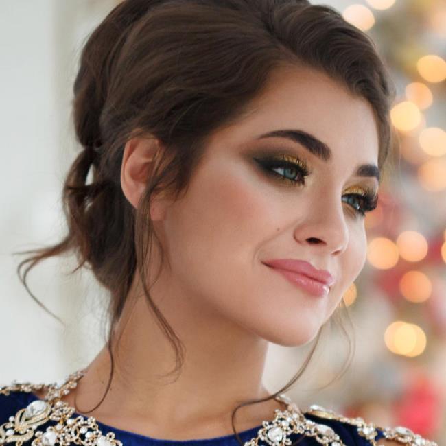 Hairstyles for Christmas and New Year's parties: the most beautiful!