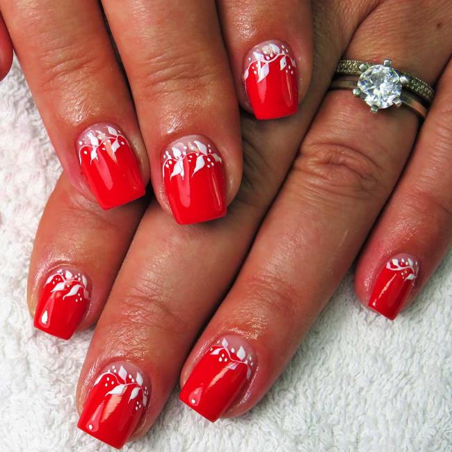 Red Christmas nails 2020: the most beautiful ideas