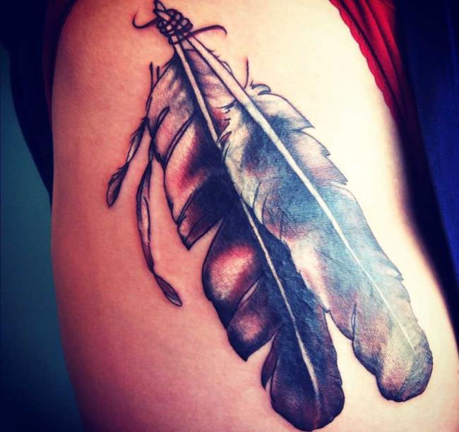 Feather tattoo: meaning and 150 photos to inspire you