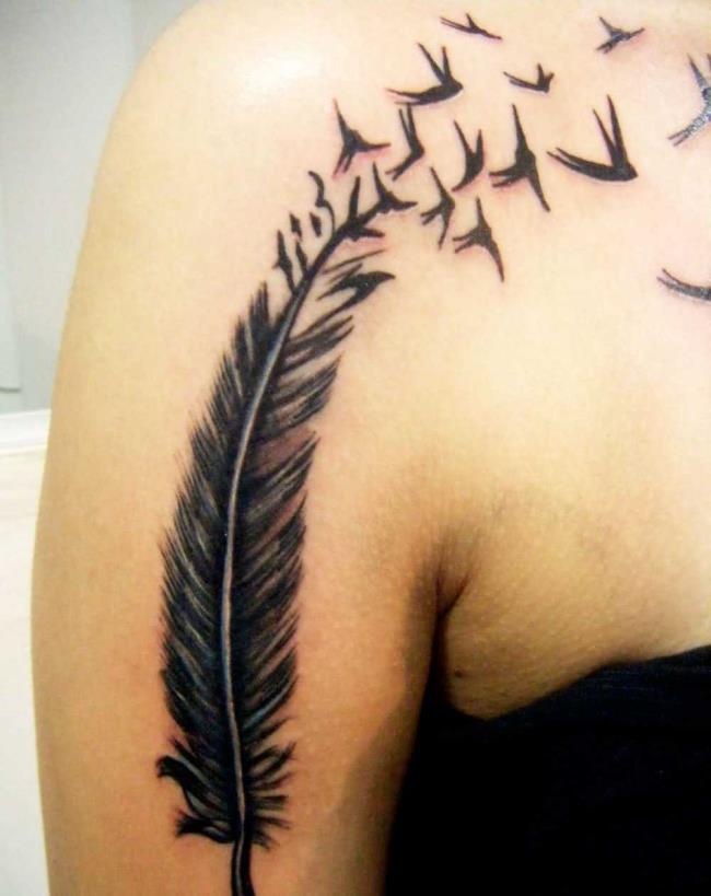 Feather tattoo: meaning and 150 photos to inspire you