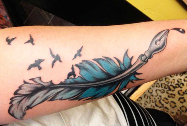 Feather tattoo: meaning and 150 photos to inspire you