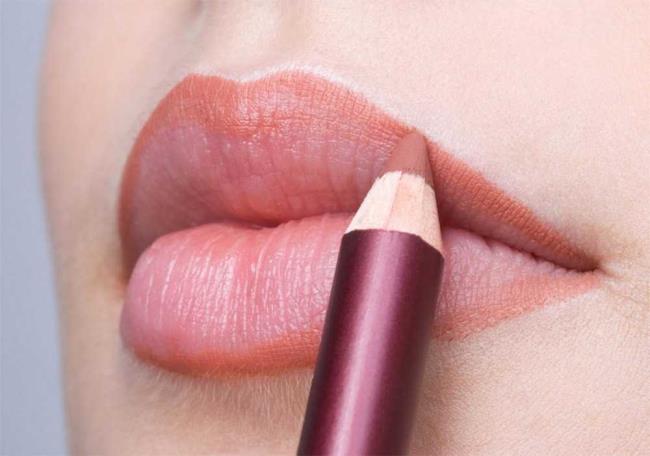 Lipsticks: tips and secrets for having a perfect lipstick!