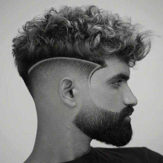 Coupe de cheveux bouclés pour hommes: 100 beaux looks tendance