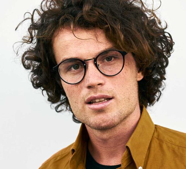 Coupe de cheveux bouclés pour hommes: 100 beaux looks tendance