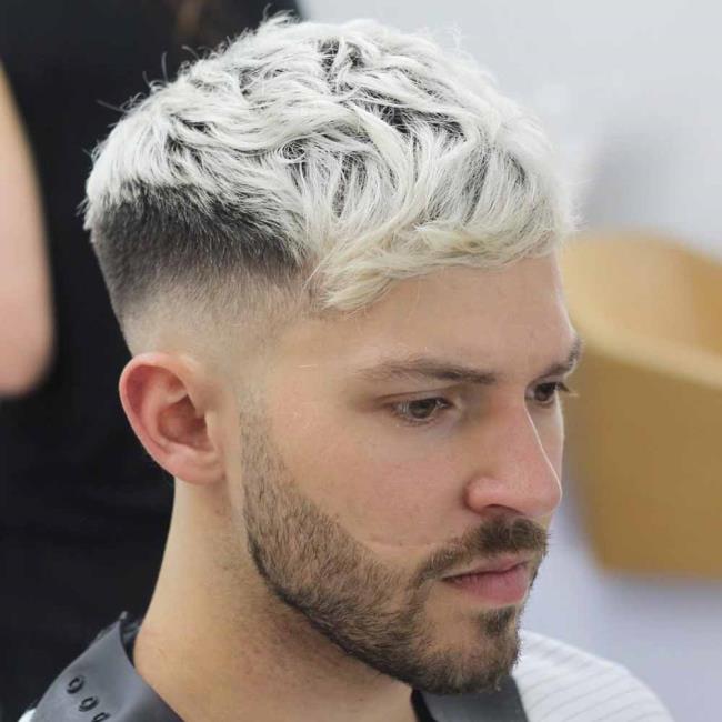 Coupe de cheveux bouclés pour hommes: 100 beaux looks tendance