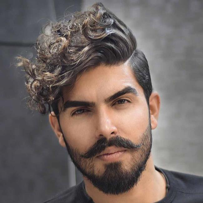 Coupe de cheveux bouclés pour hommes: 100 beaux looks tendance